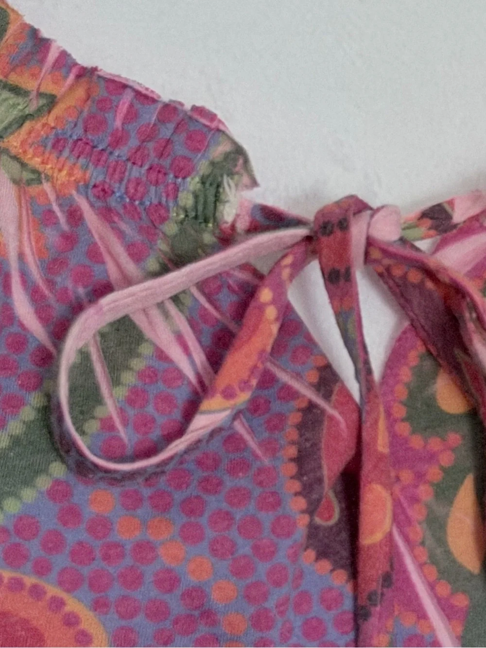 Vintage Y2K Yukiko Paisley Floral Tie Neck Boho Stretch Top Medium